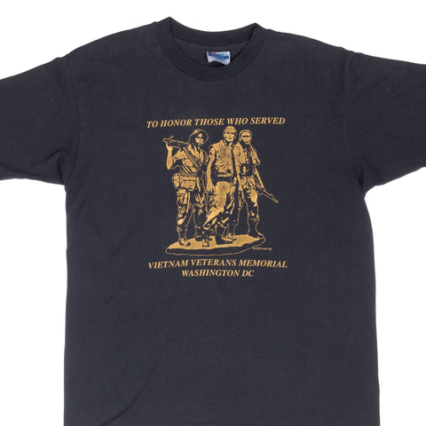 Vintage US Army Vietnam Veterans Memorial Washington DC 1984 Tee Shirt Size Large Made In USA With Single Stitch Sleeves