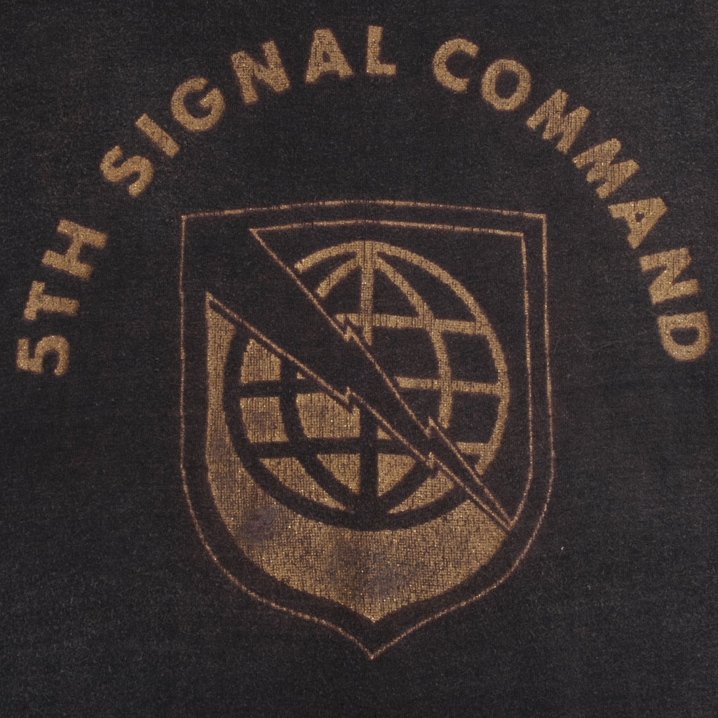VINTAGE US ARMY 5TH SIGNAL COMMAND TEE SHIRT 1980S SIZE MEDIUM MADE IN ...