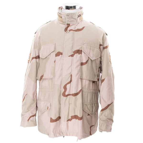 Vintage Us Air Force M65 Patched Field Jacket Desert Camouflage 1991 Size Large Regular

DLA100-91-C-0370