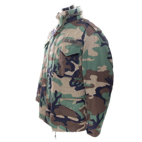 Vintage Us Army M65 Woodland Camo Field Jacket 2005 Size Medium Regular

SPM100-05-C-1102

Patches: Us Army, US Flag, Soldier David