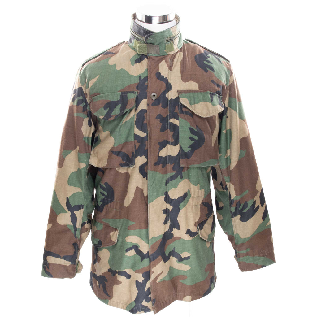 Vintage Us Army M65 Woodland Camo Field Jacket 1985 Size Small Long

STOCK NO. 8415-01-099-7832

DLA100-85-C-0560