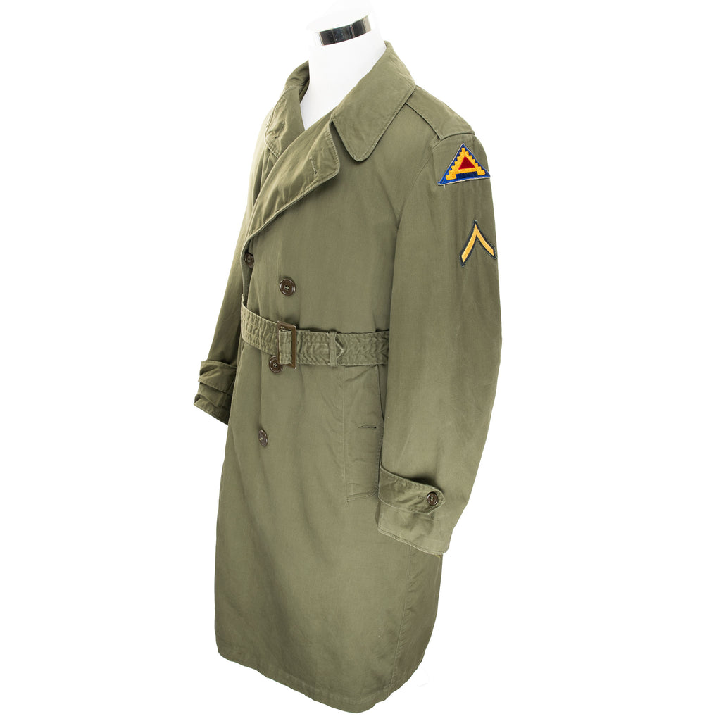 Vintage Us Army Overcoat Trench Coat Patched 1953 Korean War Size Medium Short

Patches: Private, 7th Army
