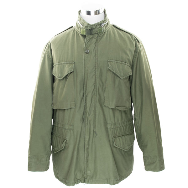 Vintage Us Army M65 Field Jacket 1969 Vietnam War Size Large Regular

DSA100-69-C-1082

Scovill Alluminum Zipper

Rolane Sportswear Inc