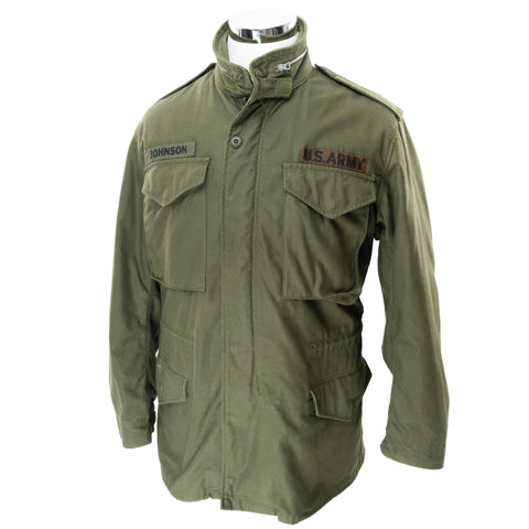 Vintage Us Army M65 Field Jacket 1967 Vietnam Size Small Regular

Aluminium Zipper

DSA 100-67-C-3537

Stock No. : 8405-782-2942

