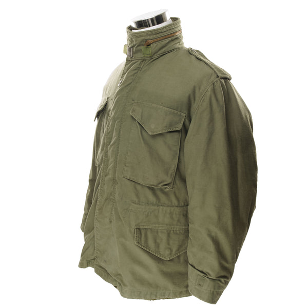 Vintage Us Army M-1965 M65 1982 Field Jacket Size Medium Short  DLA100-82-C-0576  STOCK NO. 8415-00-782-2938