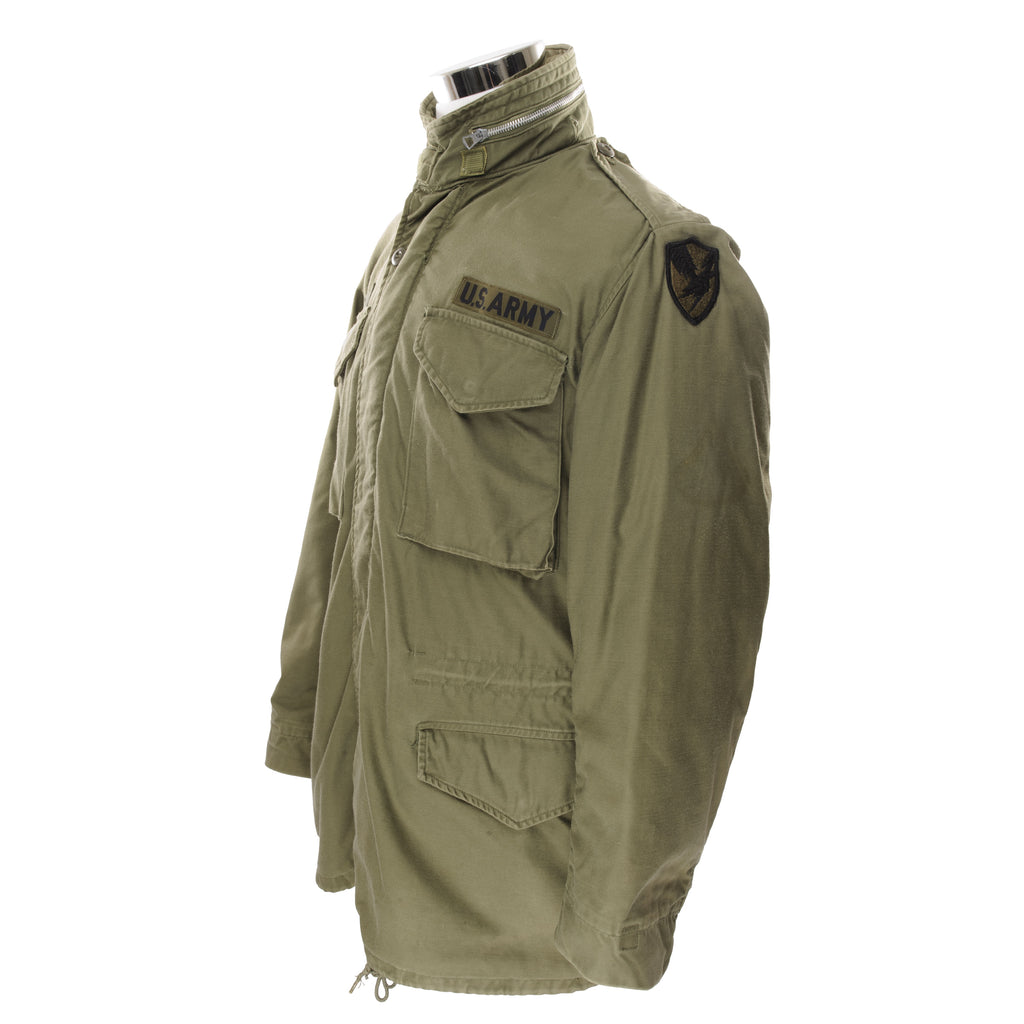 Vintage Us Army M-1965 M65 Field Jacket 1967 Vietnam War Size Medium Long  Stock No.: 8405-782-2940  DSA 100-67-C-3537  Patch: US ARMY, LOWE, SECTY CMD