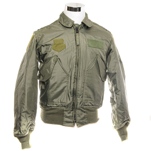 Vintage USAF US Air Force Flight Jacket CWU 45/P 45P Winter 2009 Lieutenant Patch Size Small.