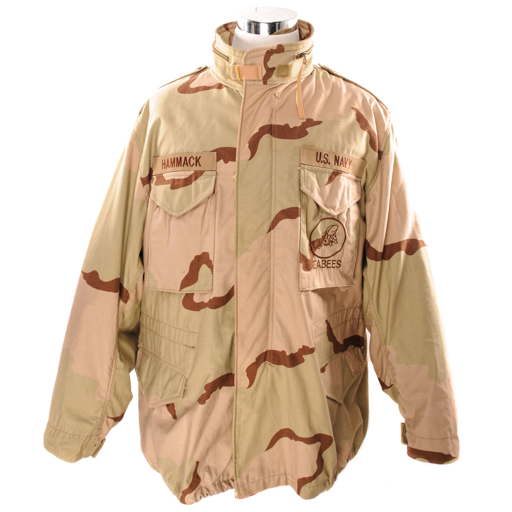 VINTAGE US NAVY SEABEES M-1965 M65 FIELD JACKET DESERT CAMOUFLAGE PATTERN 1999 SIZE X-LARGE REGULAR