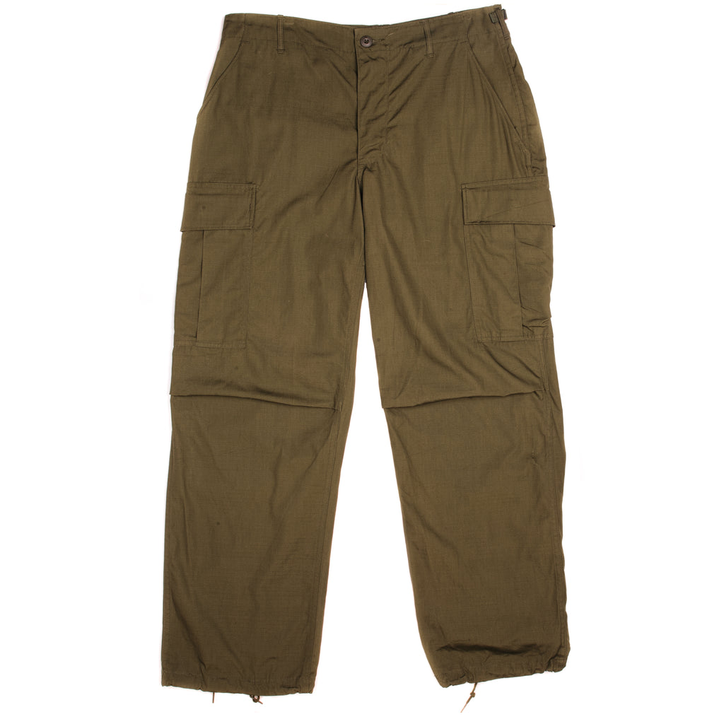 Vintage US Army Tropical Combat Trousers Pants Rip Stop Poplin 6Th Pattern 1969 Vietnam War Size Medium Regular Deadstock.  STOCK NO. 8405-935-3308  DSA 100-69-C-0742