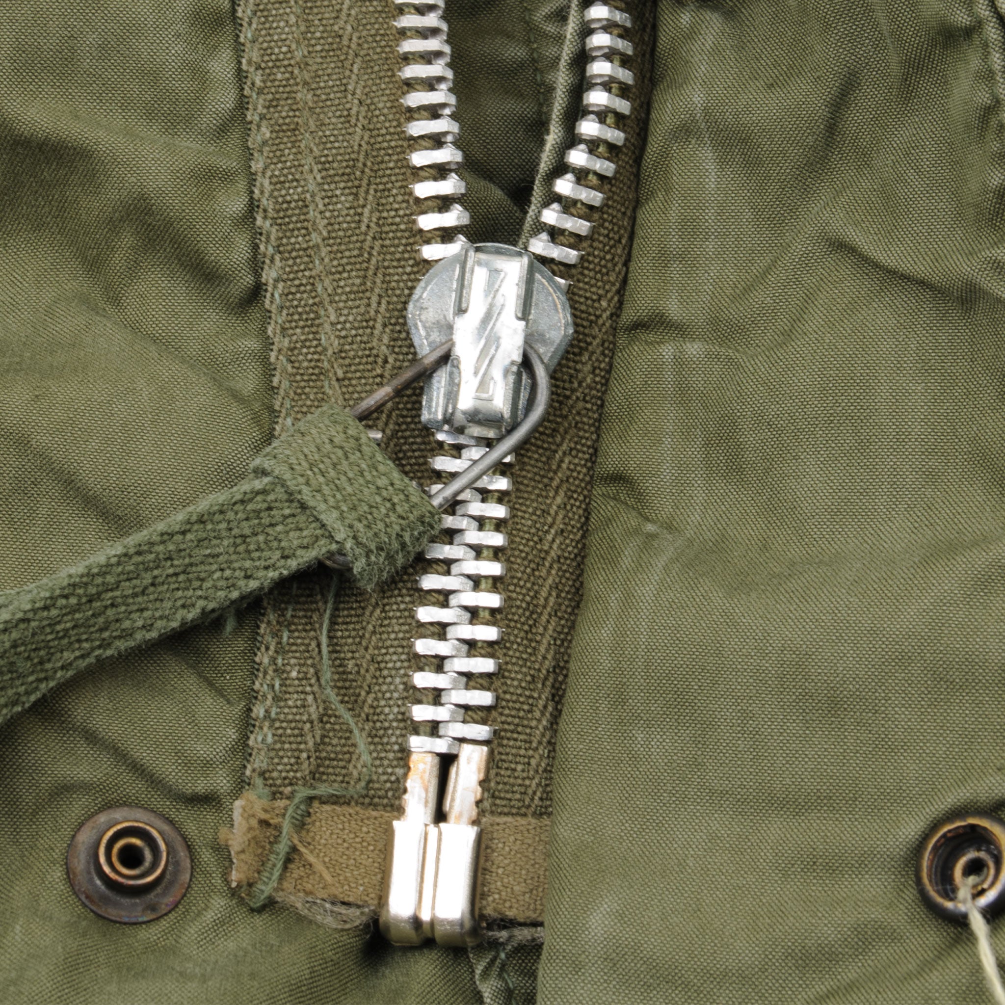 VINTAGE US ARMY M-1965 M65 FISHTAIL PARKA W LINER 1968
