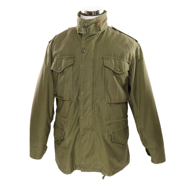 Vintage Us Army M-1965 M65 Field Jacket 1974 Vietnam War Size Medium Regular With Liner  Stock No.: 8415-782-2939  DSA100-74-C-1417