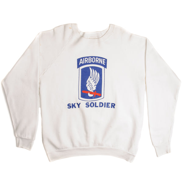 Vintage Us Army 173Th Airborne Brigade Sky Soldier Sweatshirt Size XL Made In USA.