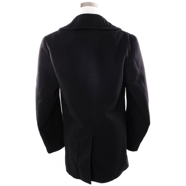 Vintage USN US Navy Peacoat Size Medium With Patch.  Patch Boatswain's Mate Petty Officer 1st Class : They train, direct, and supervise personnel in ship's maintenance duties in all activities relating to marlinspike, deck, boat seamanship, painting, upkeep of ship's external structure, rigging, deck equipment, and boats.