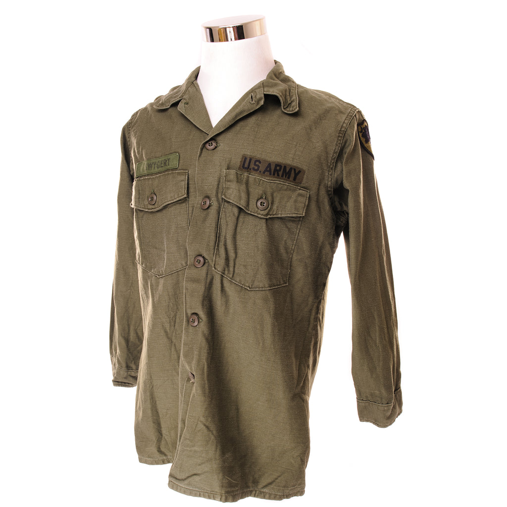 Vintage US Army Utility Shirt P64 1972 Vietnam War Size 16 1/2 x 32.  Stock No. 8405-782-3019 DSA100-72-C-0378