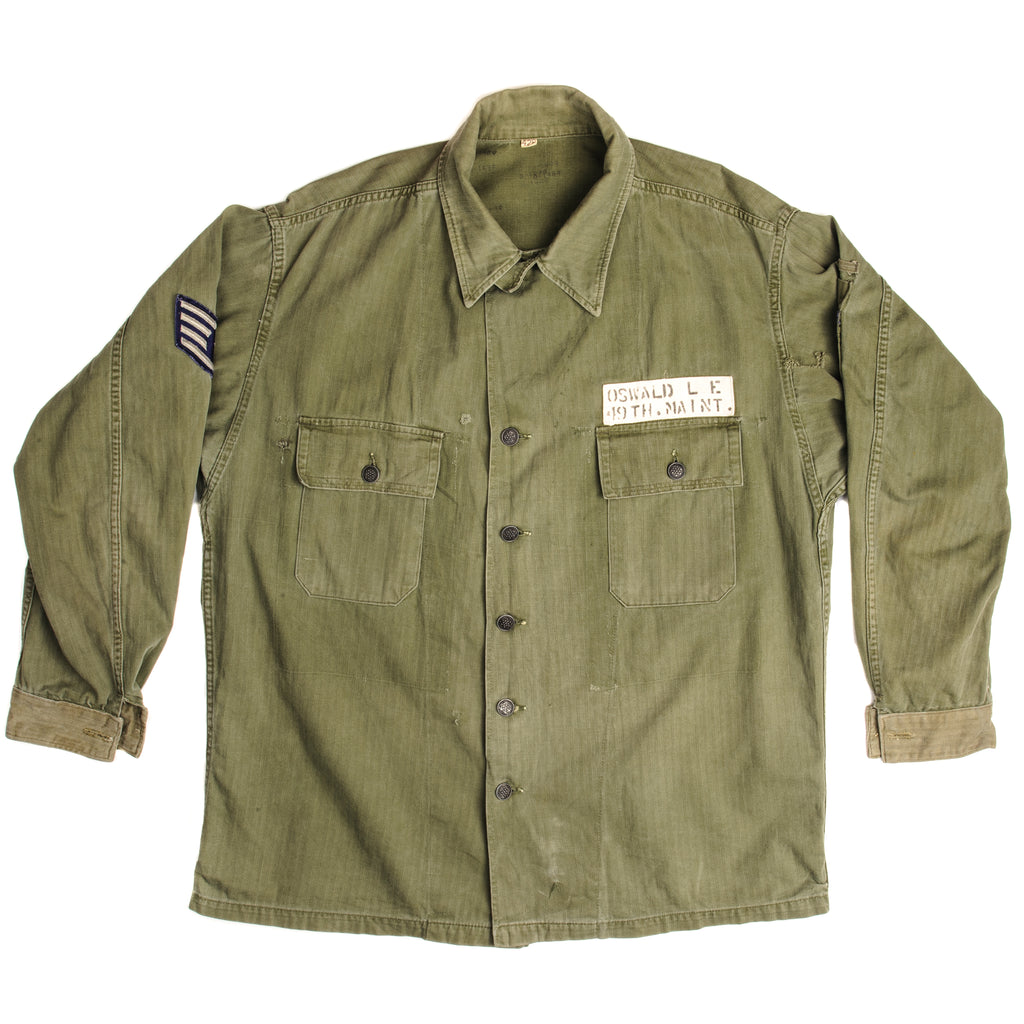 <p>USAF&nbsp;Herringbone Twill Utility Shirt&nbsp;With 13 Stars Buttons World War 2&nbsp;Era Size 42R</p> <p>Patch : Staff Sergeant</p> <p>Oswald L E 49th Maintenance</p>