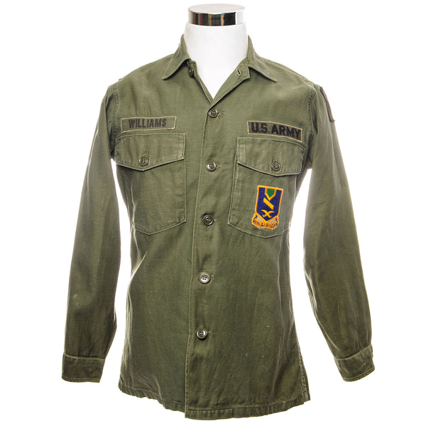 US ARMY UTILITY SHIRT P-64 P64 1960'S VIETNAM WAR 137TH INFANTRY REGIMENT 69TH INFANTRY BRIGADE PATCHED