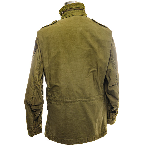 US ARMY M-1965 M65 FIELD JACKET 1975 26TH INFANTRY DIVISION PATCH SIZE MEDIUM REGULAR