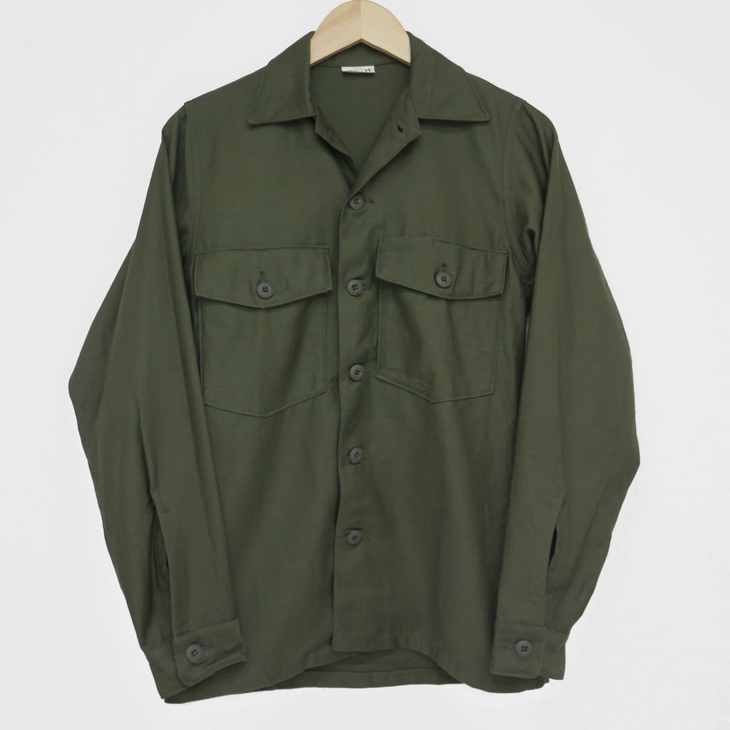US ARMY UTILITY SHIRT P-64 P64 1970'S VIETNAM WAR DEADSTOCK SIZE 13 1/2 X 32