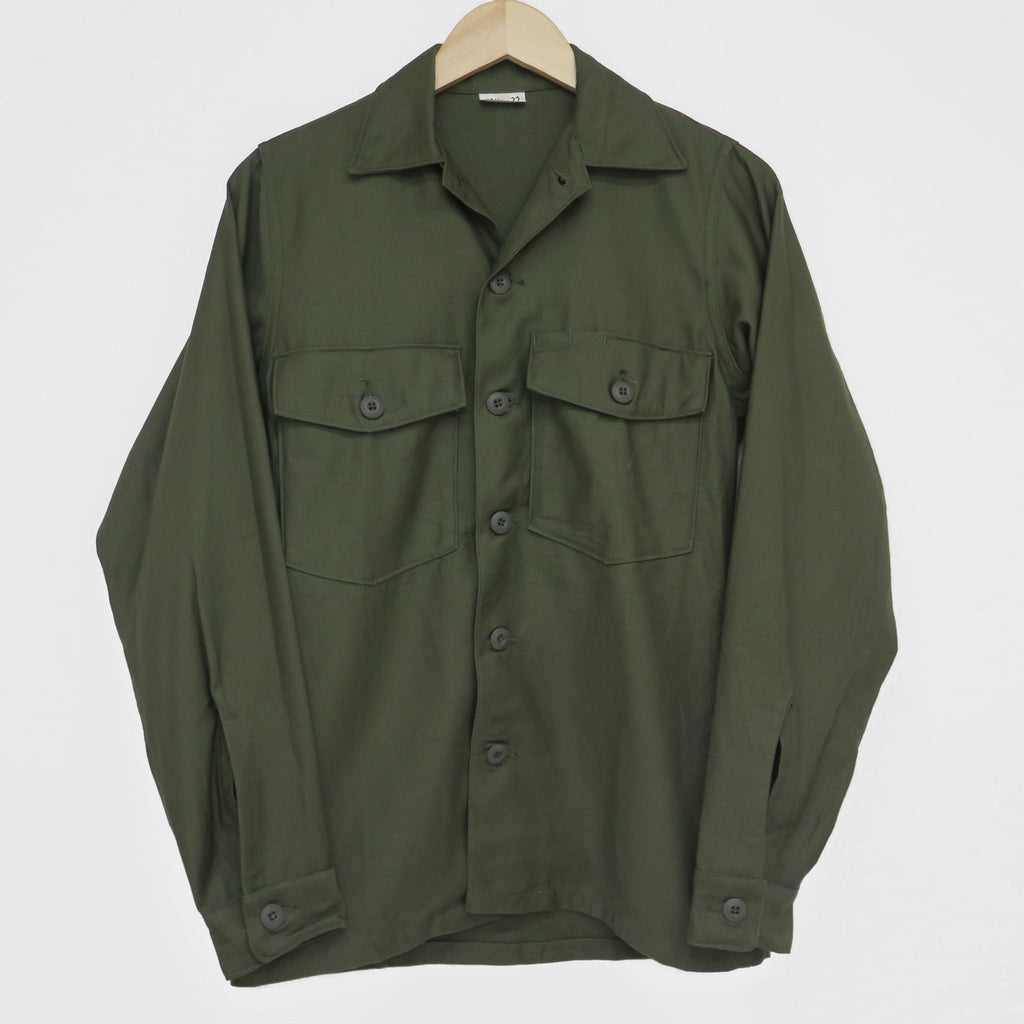 VINTAGE US ARMY UTILITY SHIRT P64 1970S VIETNAM WAR DEADSTOCK SIZE 13 1/2 X 32