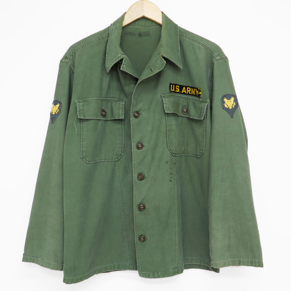 米軍 ユーティリティ シャツ P-58 P58 1960 年代 ベトナム戦争 スペシャリスト E4 パッチ サイズ M
