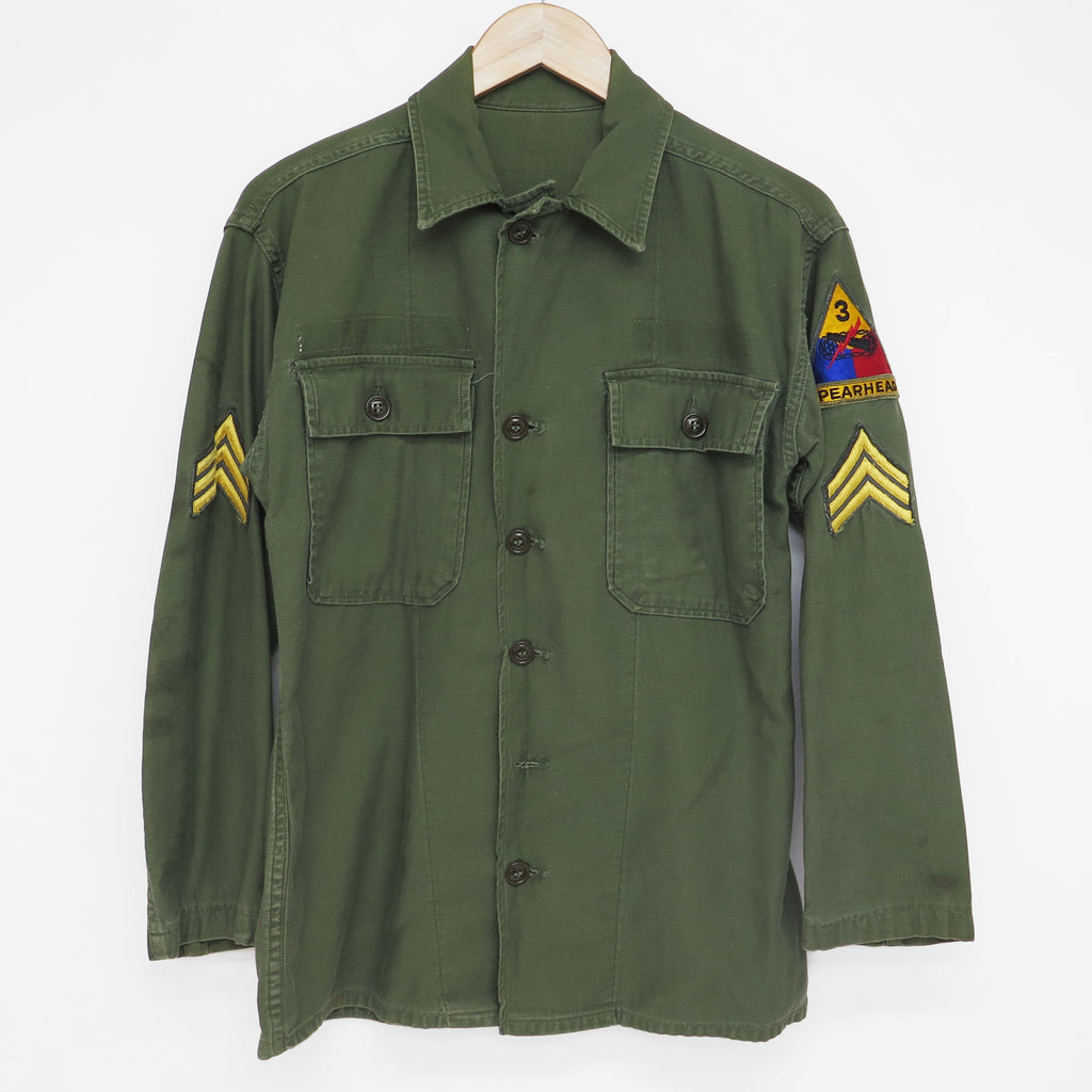 US ARMY UTILITY SHIRT P-58 P58 1960'S 3RD ARMORED DIVISION SPEARHEAD SERGEANT PATCHED